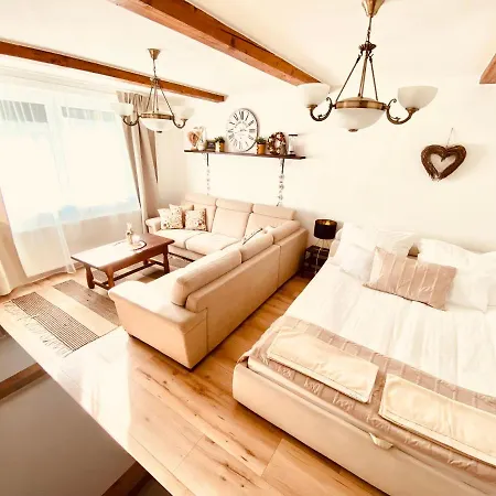 Vararok Vendeghaz - Holiday home Miskolc