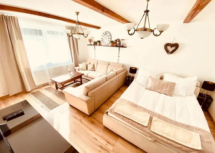 Vararok Vendeghaz - Дом отдыха Мишкольц