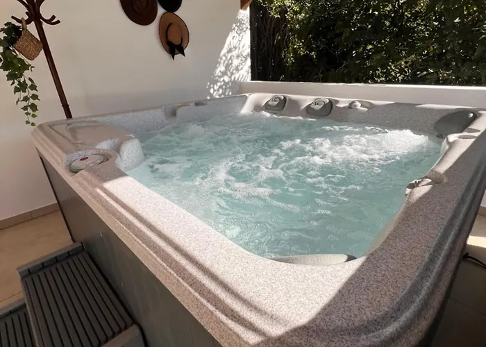 Vararok Vendeghaz - * Мишкольц